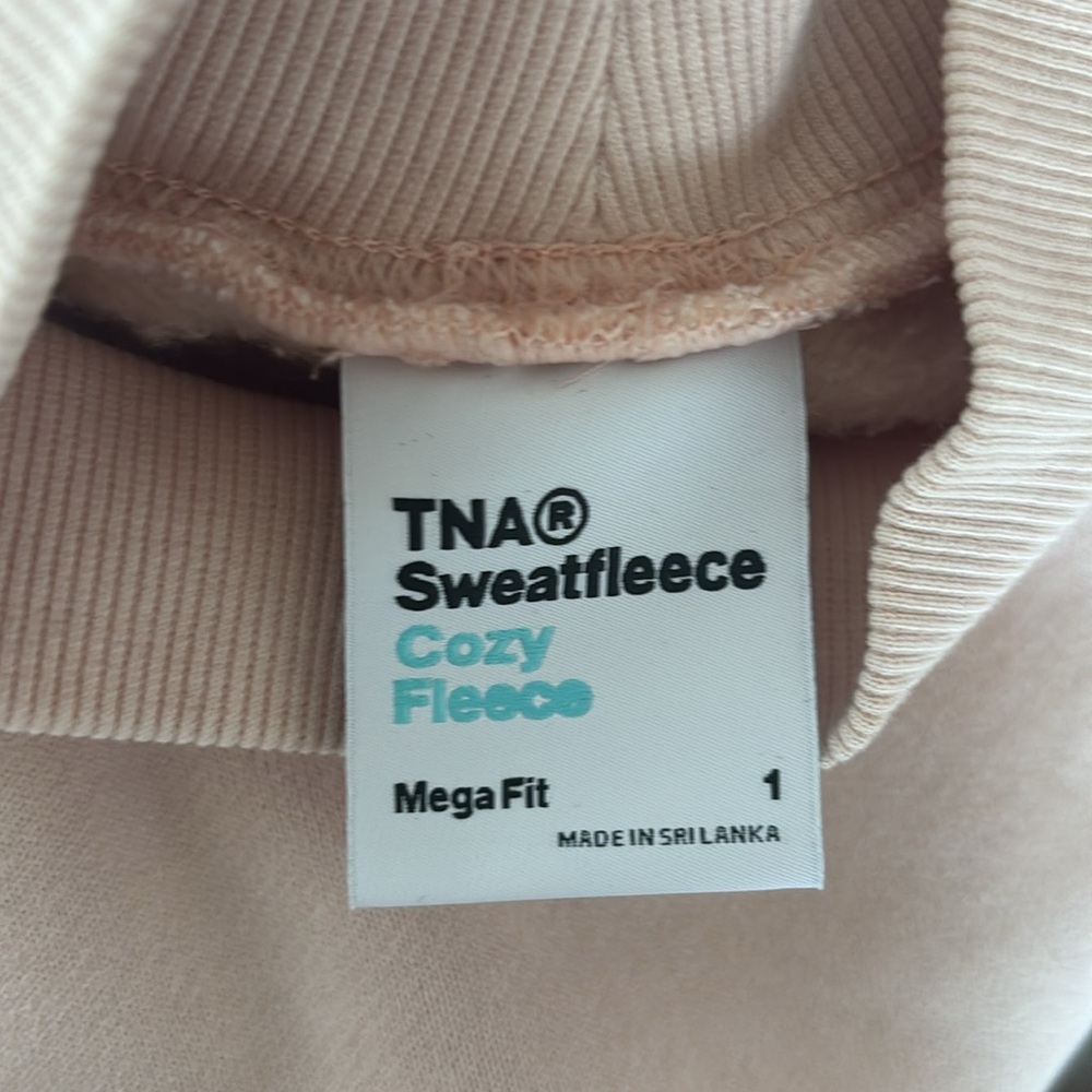 Aritzia TNA Cozy Fleece Crew Sweatshirt - Picture 4 of 4
